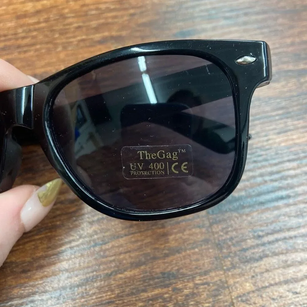 The Gag Adult Unisex Circular Tinted Ful Rimmed Sunglasses One Size New